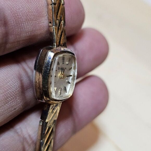 Vintage Bulova P-0 Ladies Gold Plated Cocktail Watch Mechanical Wind Working - Picture 8 of 12